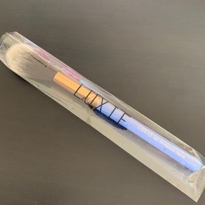 Luxie 640 Pro Precision Tapered Brush in Rose Gold